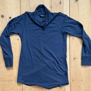 Patagonia turtle neck / tunic.